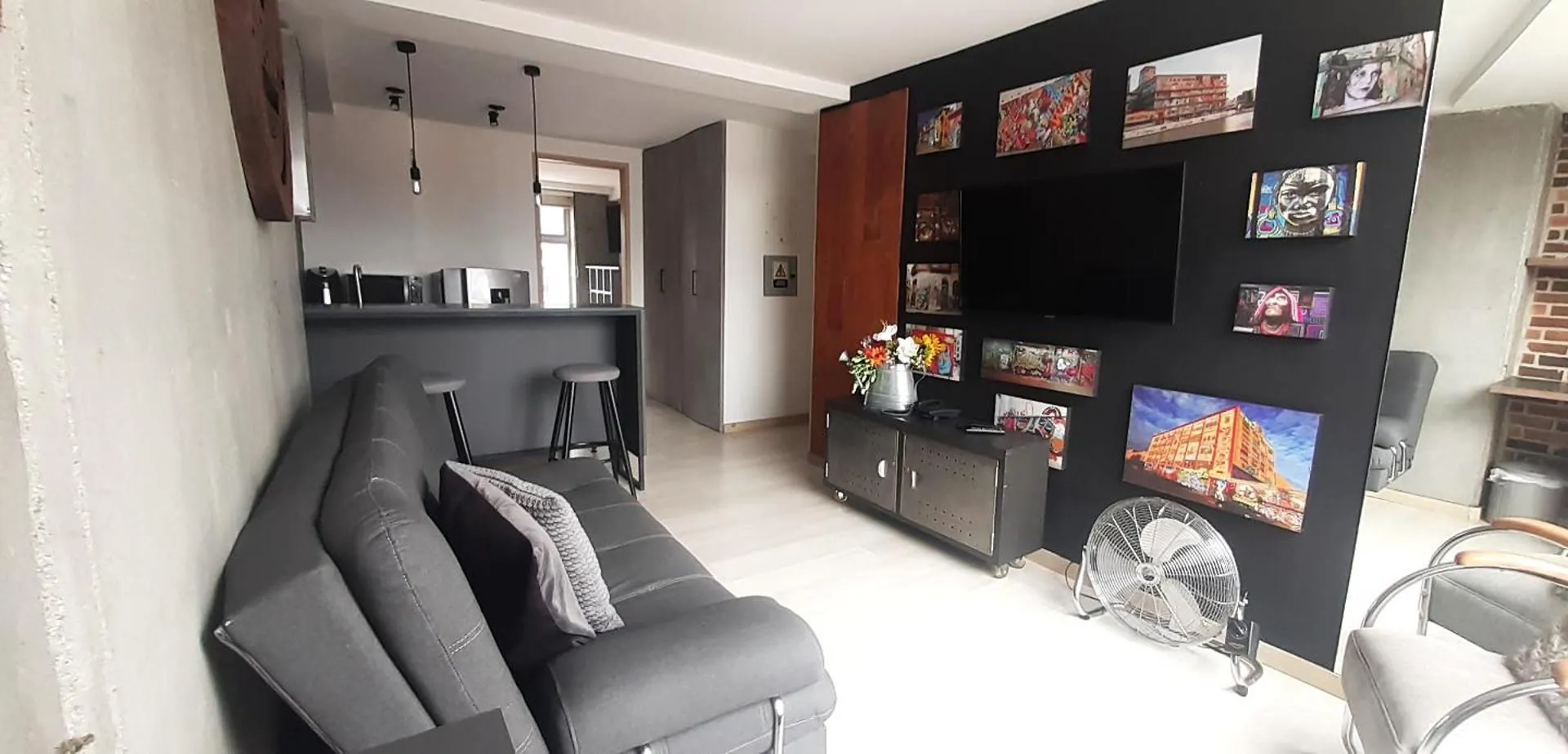 Apartment Stylish Loft In Laureles-Gorgeous Views & Comfort Medellin